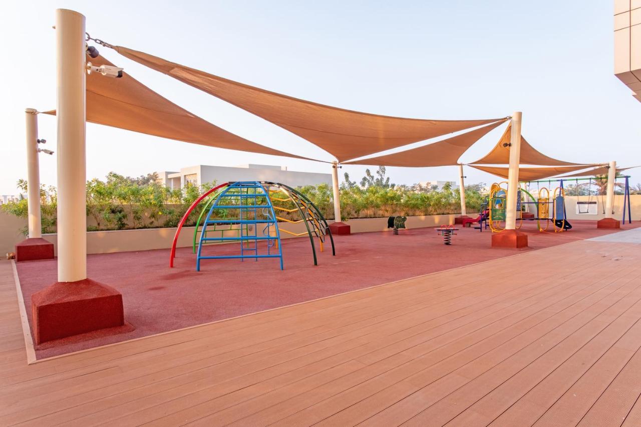 Live Close To Lagoons Canal - 1 Bedroom *